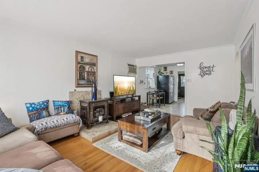 52 Noel Drive, North Arlington, NJ 07031 - Image #2