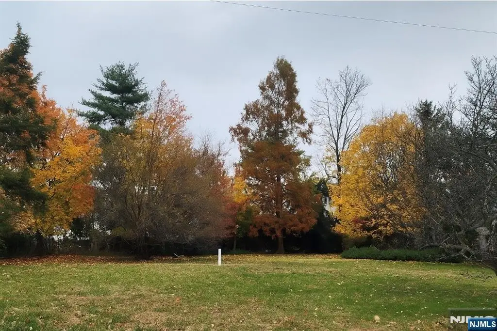 16 Jean Drive, Englewood Cliffs, NJ 07632 - Image #1