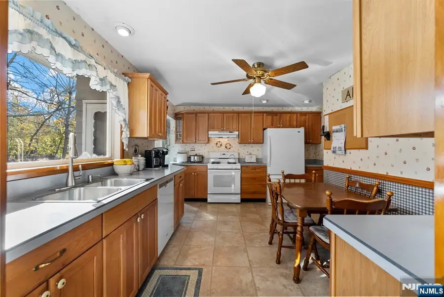 45 Ballentine Drive, North Haledon, NJ 07508 - Image #3