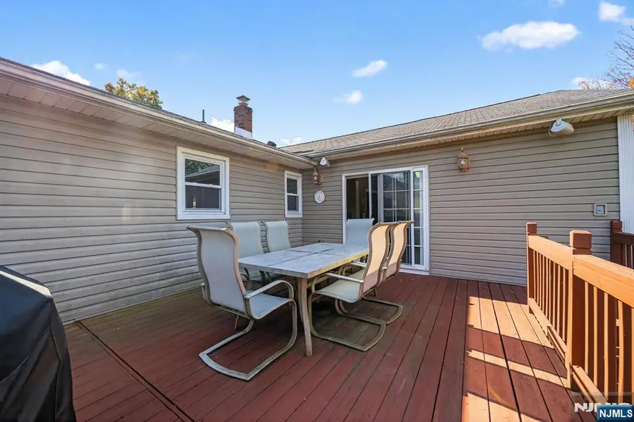 411 Poplar Avenue, Pompton Lakes, NJ 07442 - Image #3