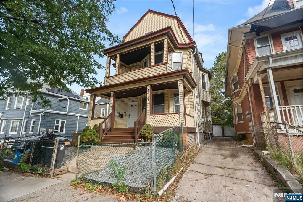 37 Vernon Avenue, Newark, NJ 07108 - Image #1