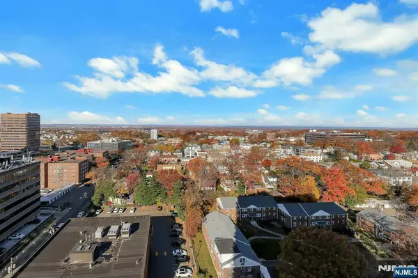 2150 Center Avenue 19e, Fort Lee, NJ 07024