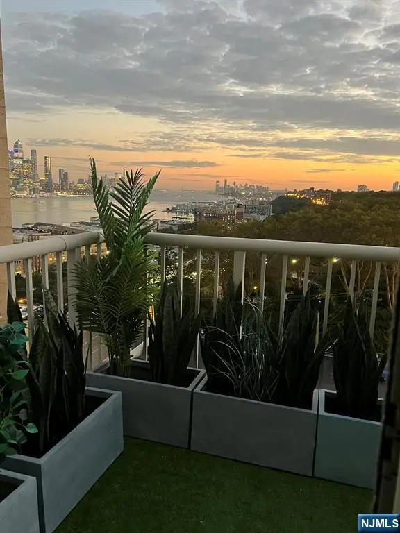 6010 Boulevard East, West New York, NJ 07093 - Image #2