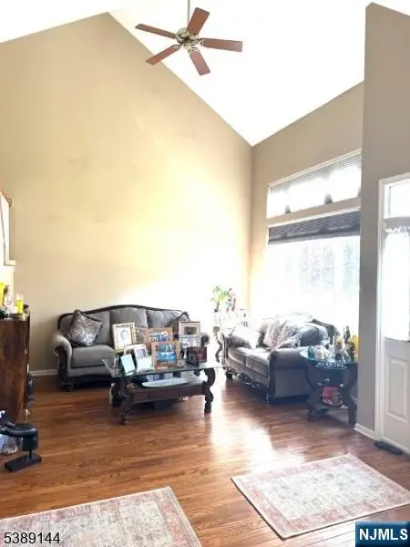 28 Langdale 28, Wayne, NJ 07470 - Image #3