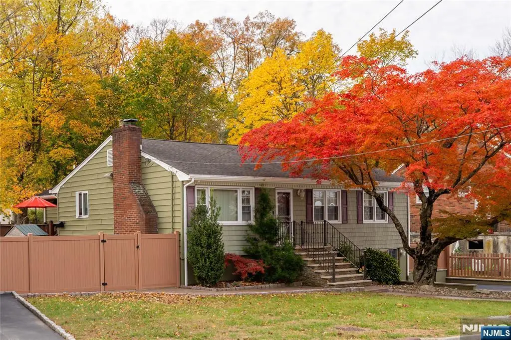 124 Lower Notch Road, Little Falls, NJ 07424 - Image #1