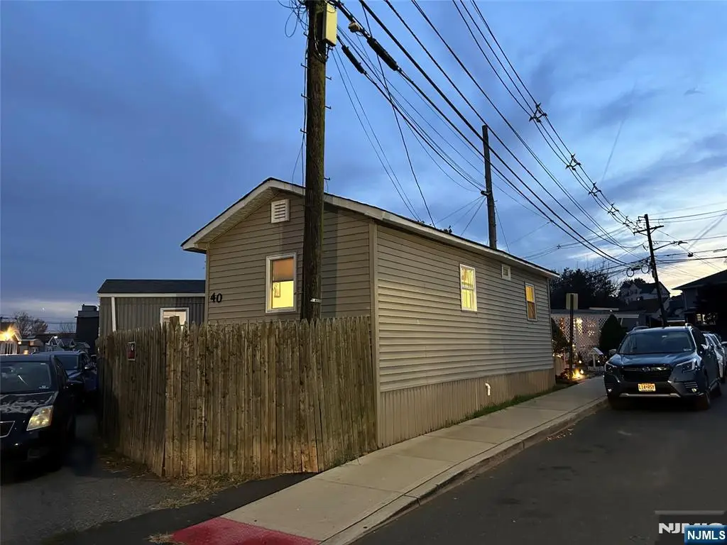 40 Poplar Street, Lodi, NJ 07644 - Image #1