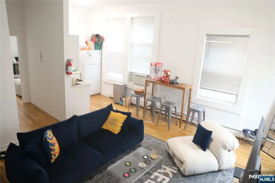 41 Glenridge Avenue 2L, Montclair, NJ 07042 - Image #3