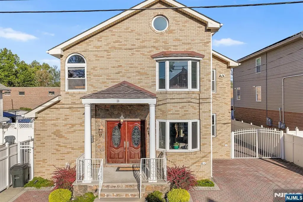 28 Ramella Avenue, Moonachie, NJ 07074 - Image #1