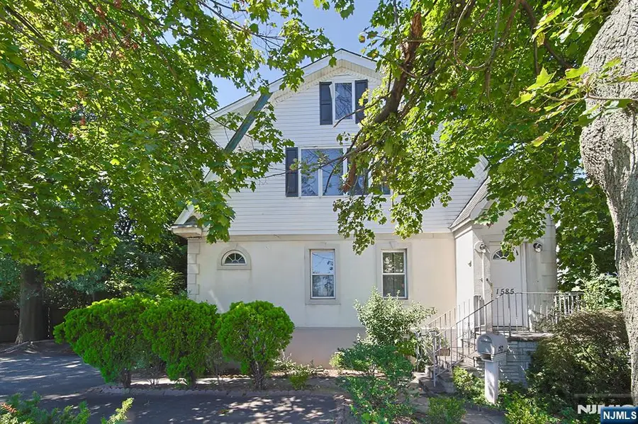1585 Bergen Boulevard, Leonia, NJ 07605 - Image #2