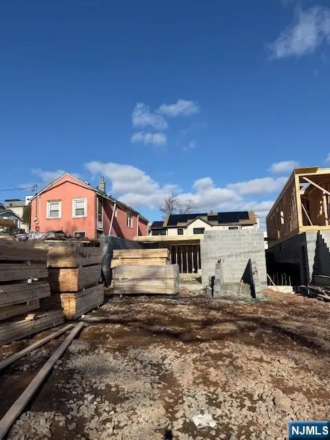 8 Cleveland Street, Belleville, NJ 07109 - #3