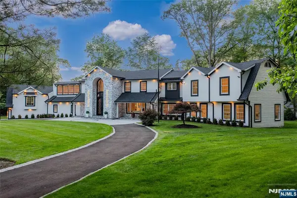 27 Applewood Drive, Upper Saddle River, NJ 07458