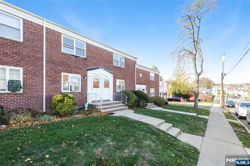 471 Crestwood Avenue 49, Hackensack, NJ 07601 - Image #1