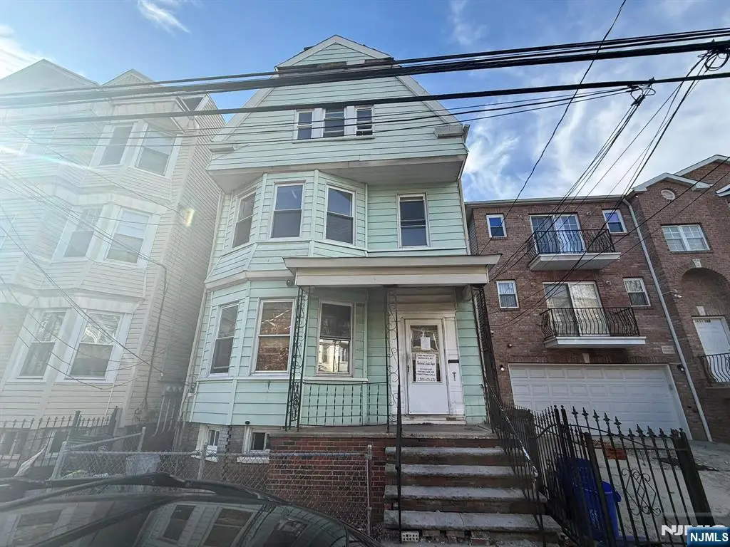 369 19th Street, Newark, NJ 07103 - Image #1