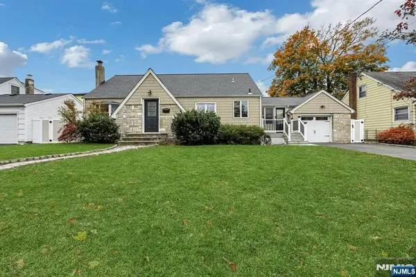 30 Gantner Avenue, Elmwood Park, NJ 07407