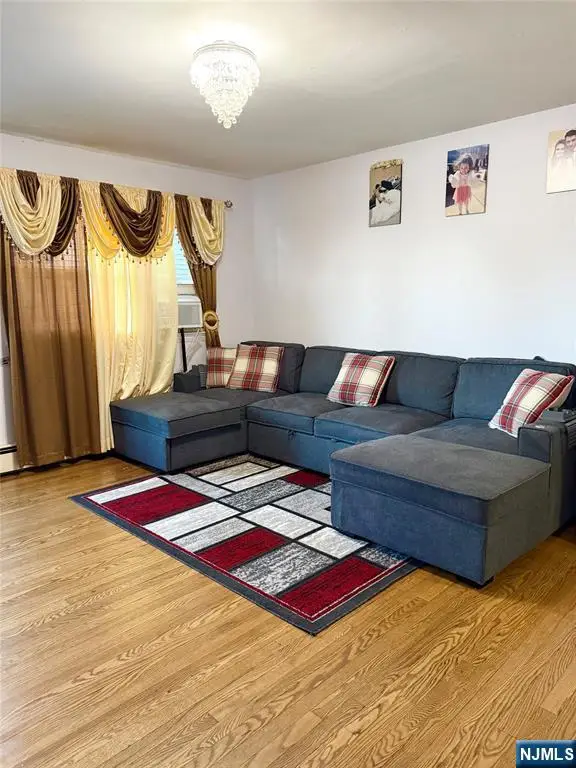 113 Paulison E1, Passaic, NJ 07055