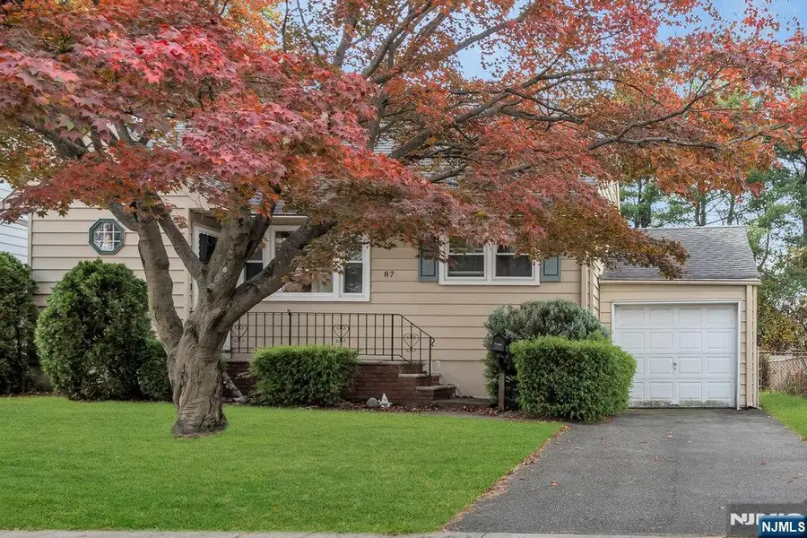 87 Dyer Avenue, Clifton, NJ 07014 - Image #2