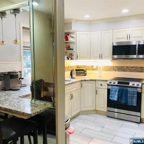 7 Devika Drive, Englewood, NJ 07631