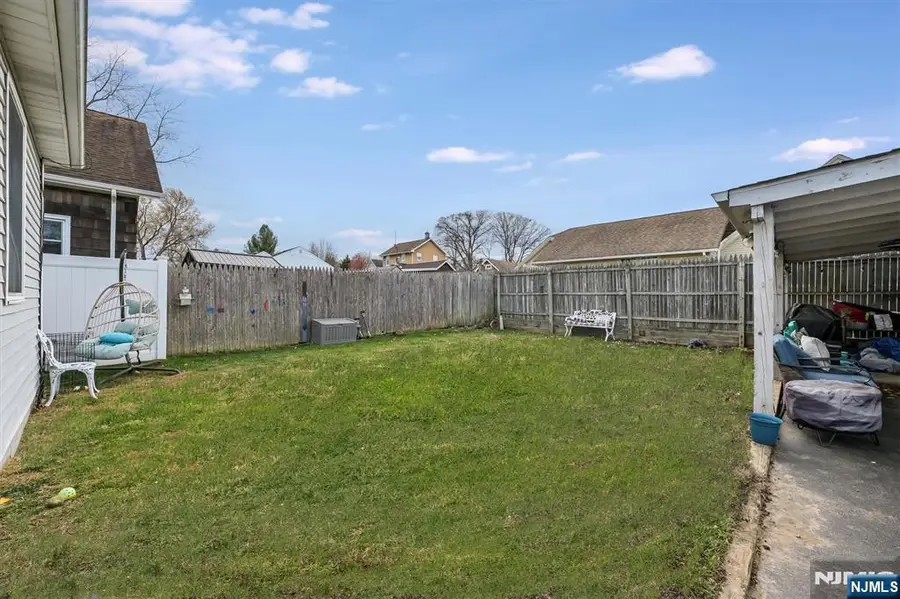 19 Pearl Street, Bloomingdale, NJ 07403 - Image #2