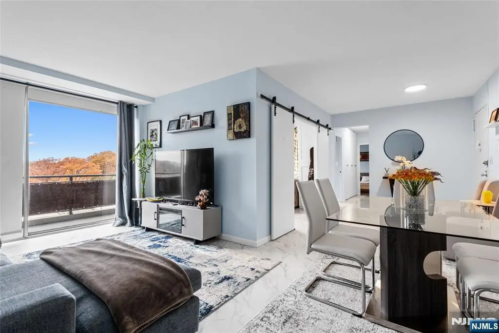 4 Horizon 1031, Fort Lee, NJ 07024 - Image #1