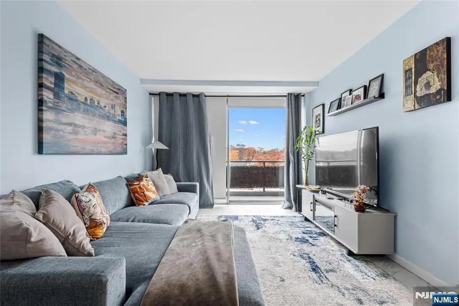 4 Horizon 1031, Fort Lee, NJ 07024 - Image #3