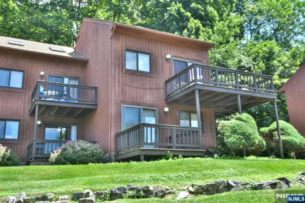 3 Deer Valley Lane 8, Vernon, NJ 07462 - Image #1