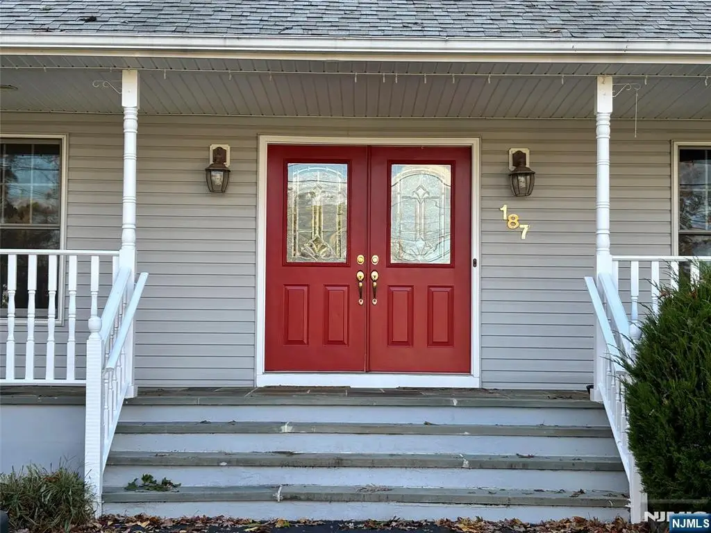 187 Hillcrest Drive, Wayne, NJ 07470 - Image #1