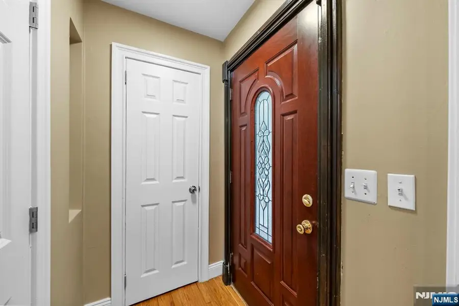 1667 Ardsley Court, Teaneck, NJ 07666 - Image #3