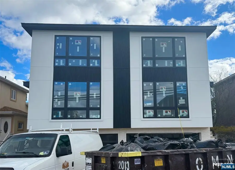 332 12th Street A, Palisades Park, NJ 07650 - Image #2