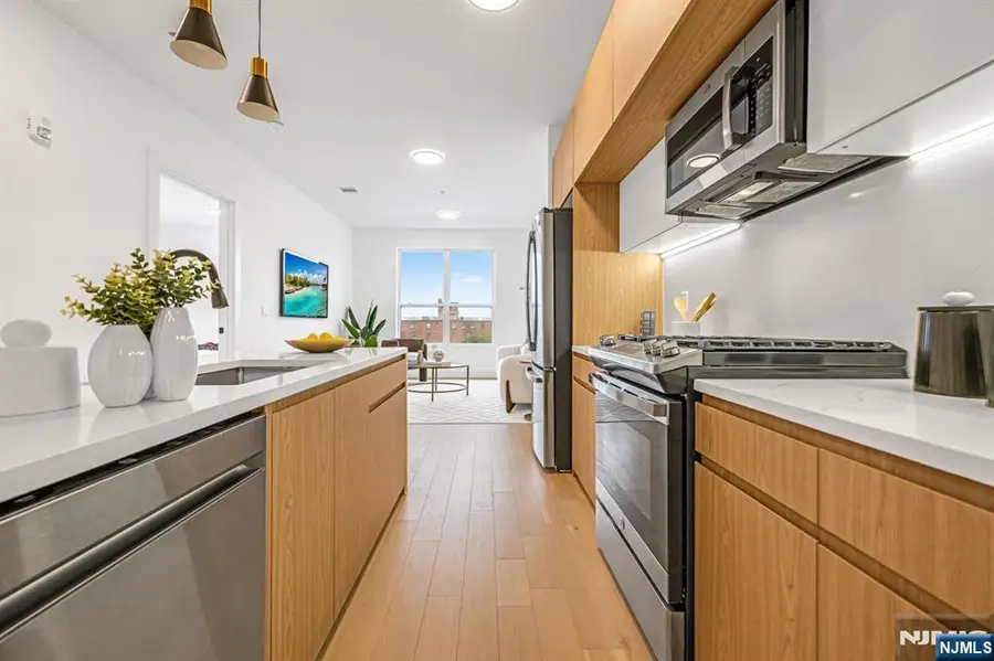 649 38th Street 505, Union City, NJ 07087 - Image #3
