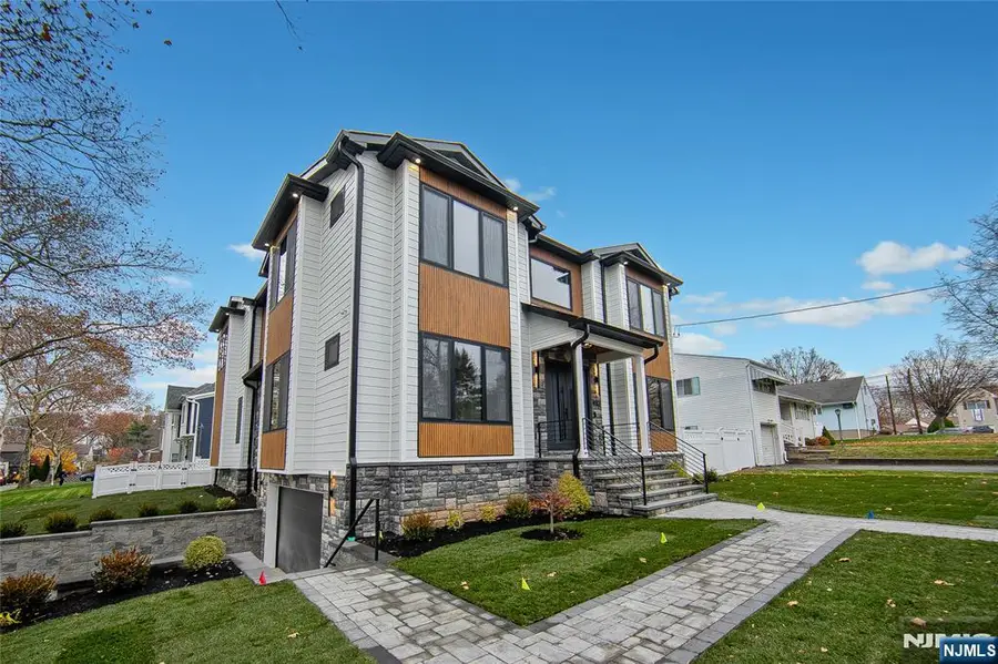 121 Circle Drive, Paramus, NJ 07652 - Image #3