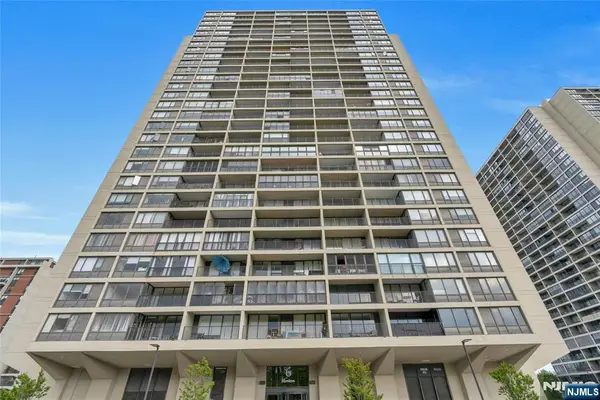 6 Horizon Road 411, Fort Lee, NJ 07024