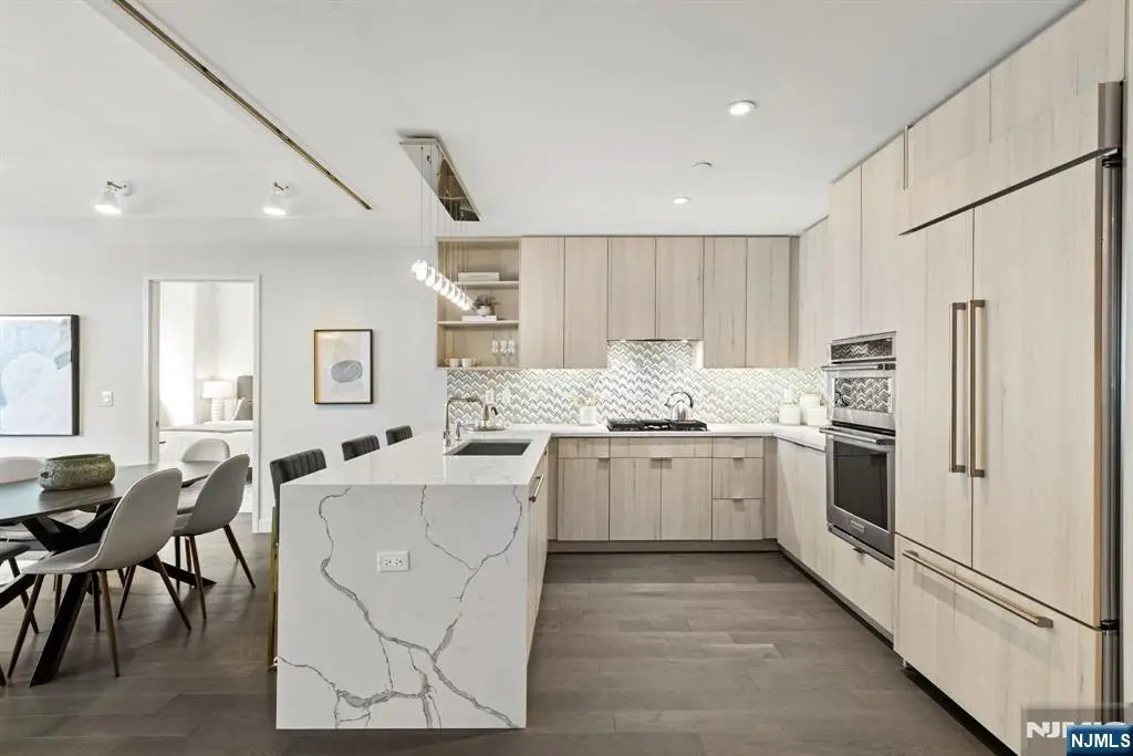 800 Ave At Port Imperial 317, Weehawken, NJ 07086 - #1