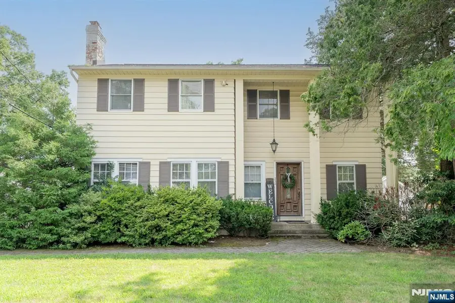 232 W Midland Avenue, Paramus, NJ 07652 - Image #2