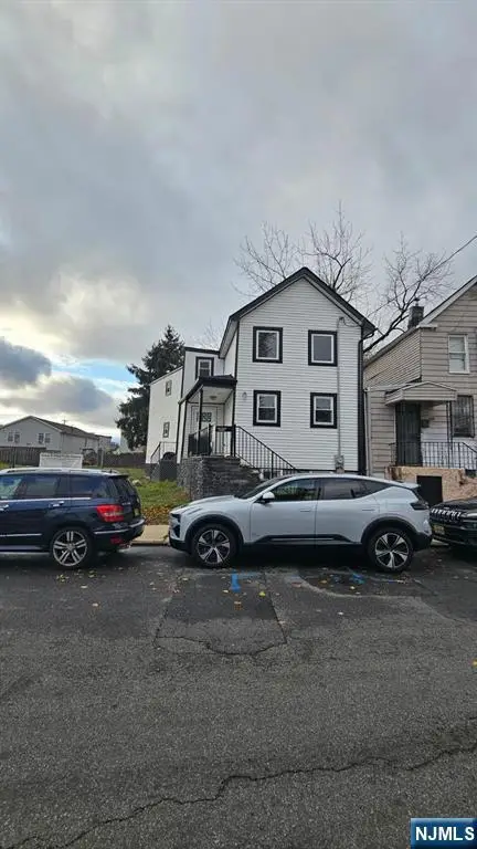 441 9th Street, Newark, NJ 07103