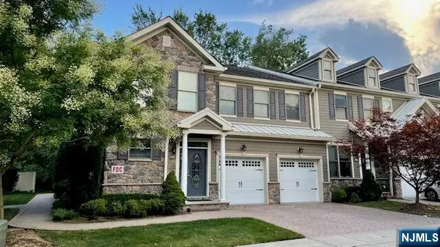 1002 Whitney Lane, Allendale, NJ 07401 - #2