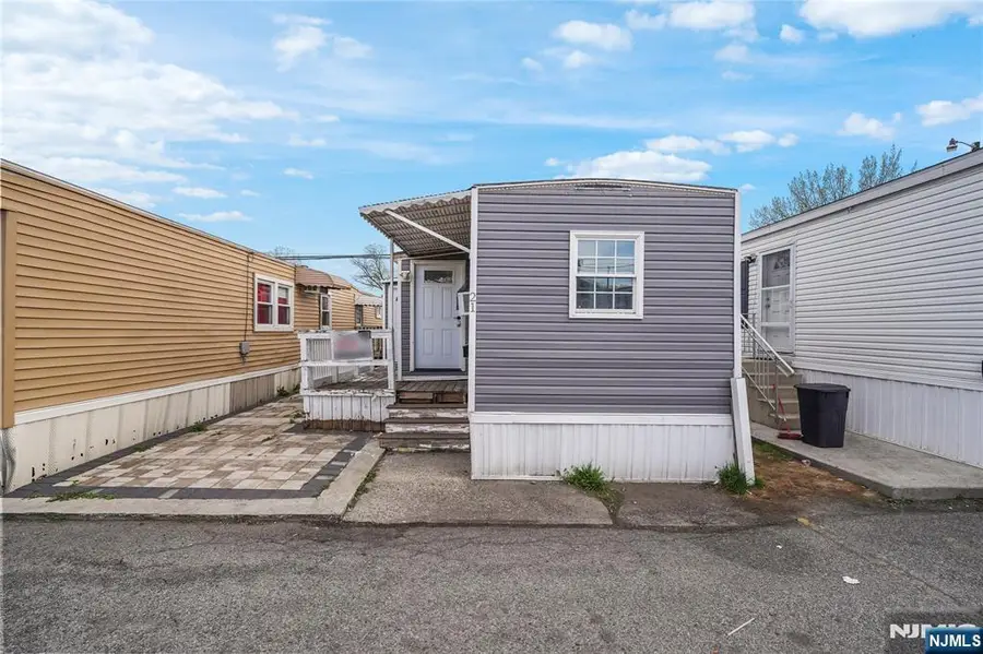 21 Helen, Moonachie, NJ 07074 - Image #2