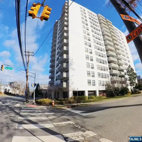 1600 Center Avenue 1D, Fort Lee, NJ 07024