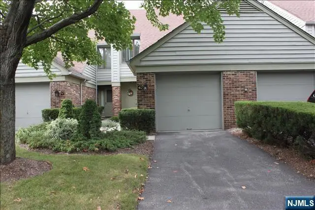 40 Meadowview Court, Leonia, NJ 07605 - Image #1