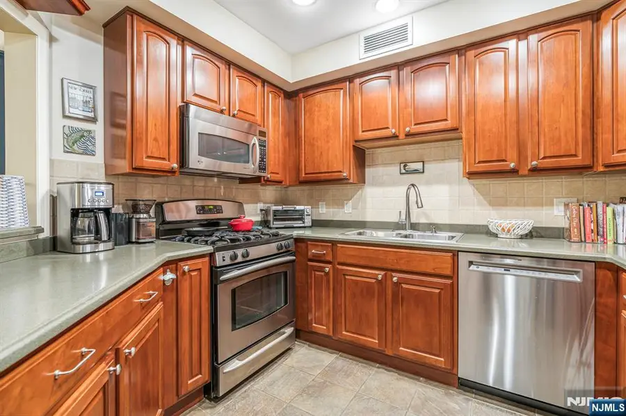 1 Orient Way 311, Rutherford, NJ 07070 - Image #3