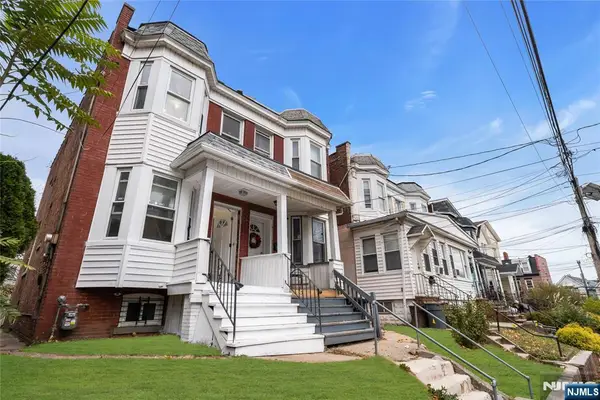 19 Stewart Place, Elizabeth, NJ 07202