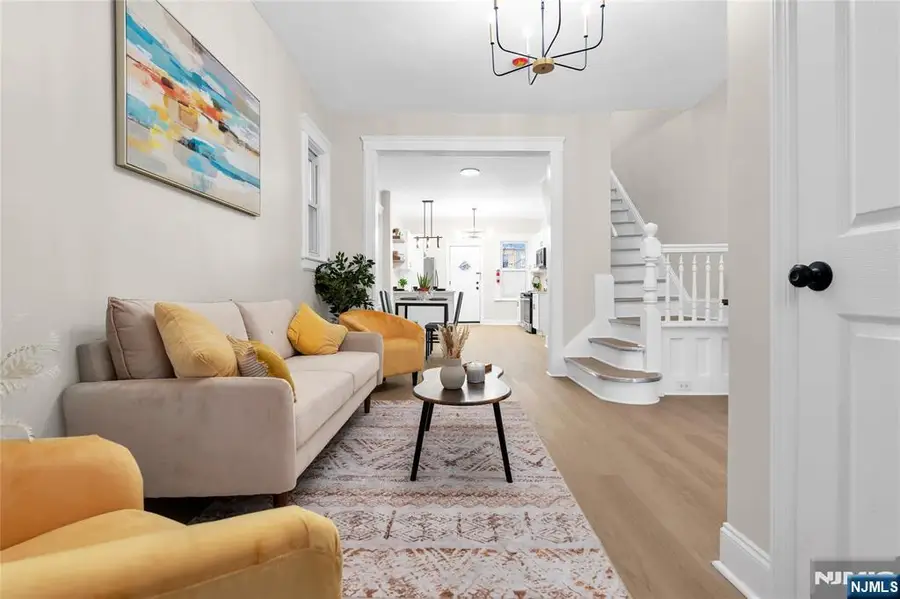 19 Stewart Place, Elizabeth, NJ 07202 - Image #3