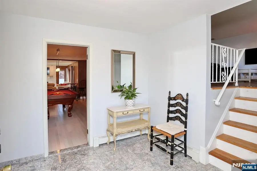 5 Linden Avenue, Emerson, NJ 07630 - Image #2