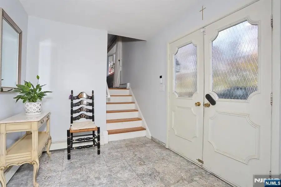 5 Linden Avenue, Emerson, NJ 07630 - Image #3