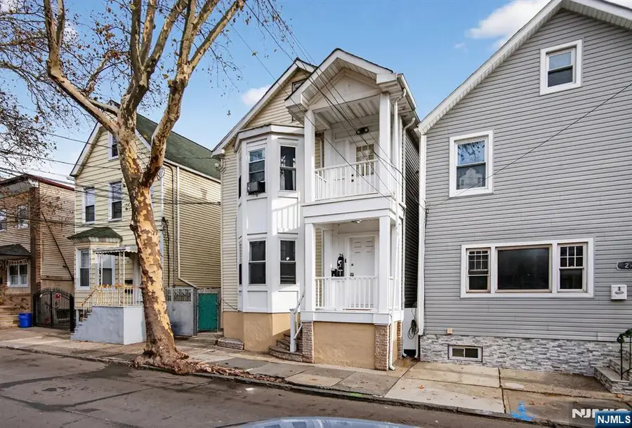 26 Vincent Street, Newark, NJ 07105 - Image #2