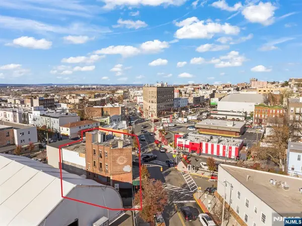 733-735 6th Street, Union City, NJ 07087