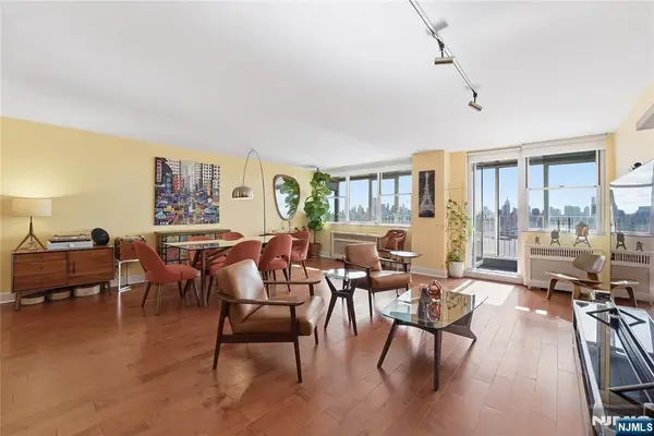 6040 Boulevard East 32E, West New York, NJ 07093