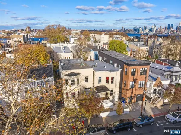 124 18th Street, Union City, NJ 07087