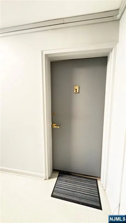 154 Bowers Street 204, Jersey City, NJ 07307 - Image #3