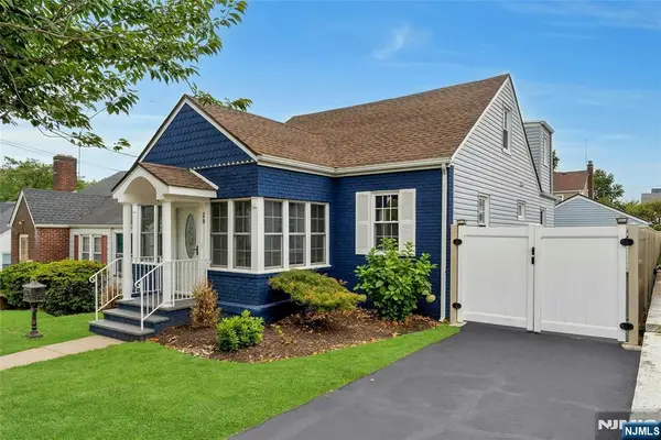 29 Sunset Avenue, Belleville, NJ 07109