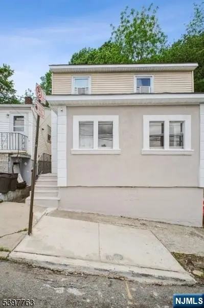 296 Dixon Avenue, Paterson, NJ 07501